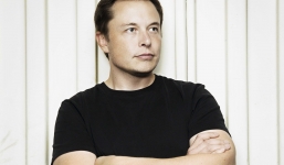 Tỷ phú “người sắt” kiếm trăm tỷ trong một đêm